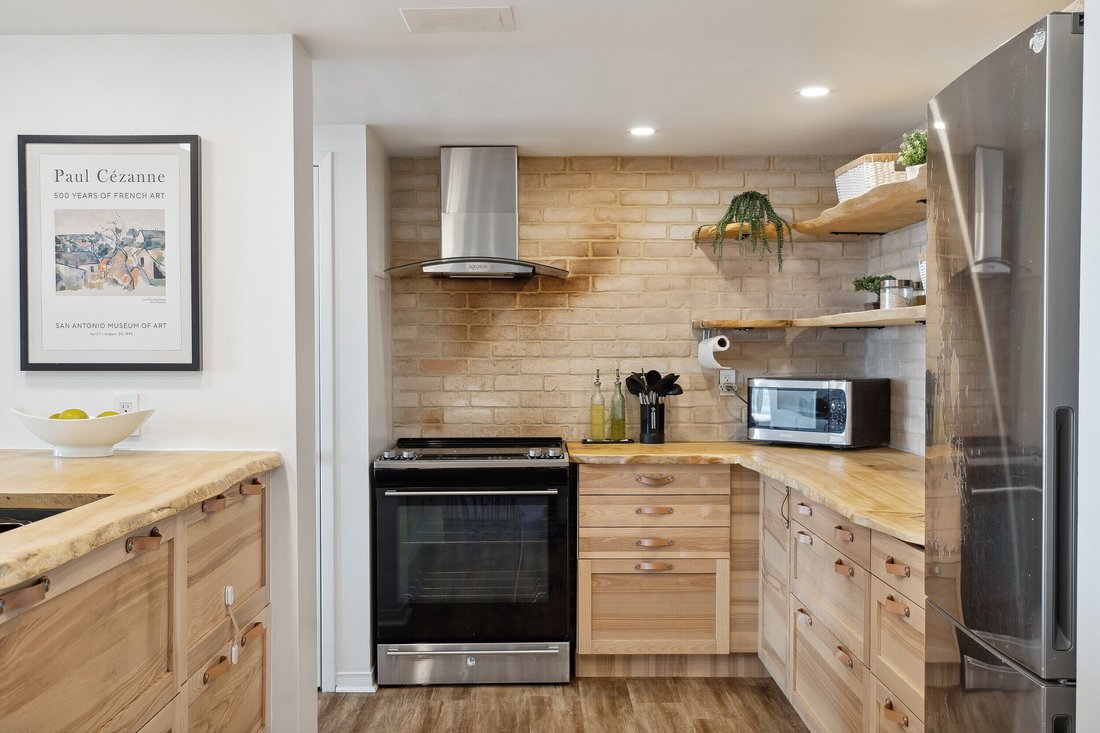 Condo in Toronto, Ontario, Canada 5 - 15662134
