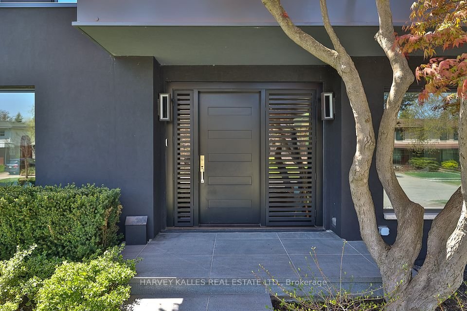 House in Toronto, Ontario, Canada 2 - 15661165