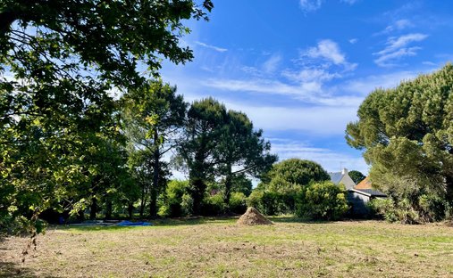 Land in Pornichet, Pays de la Loire, France 1