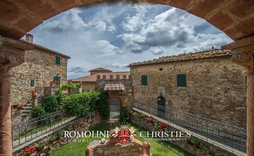 Medieval Castle For Sale Between Chianti And Valdambra, Tuscany