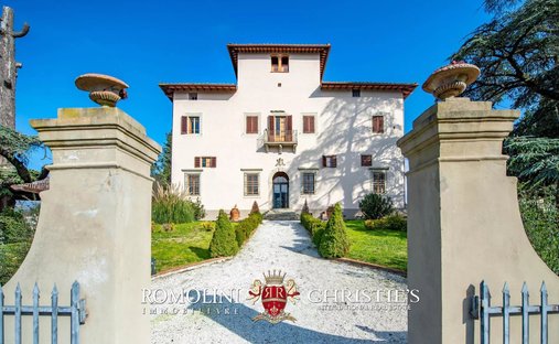 Villa in Pontassieve, Tuscany, Italy 1