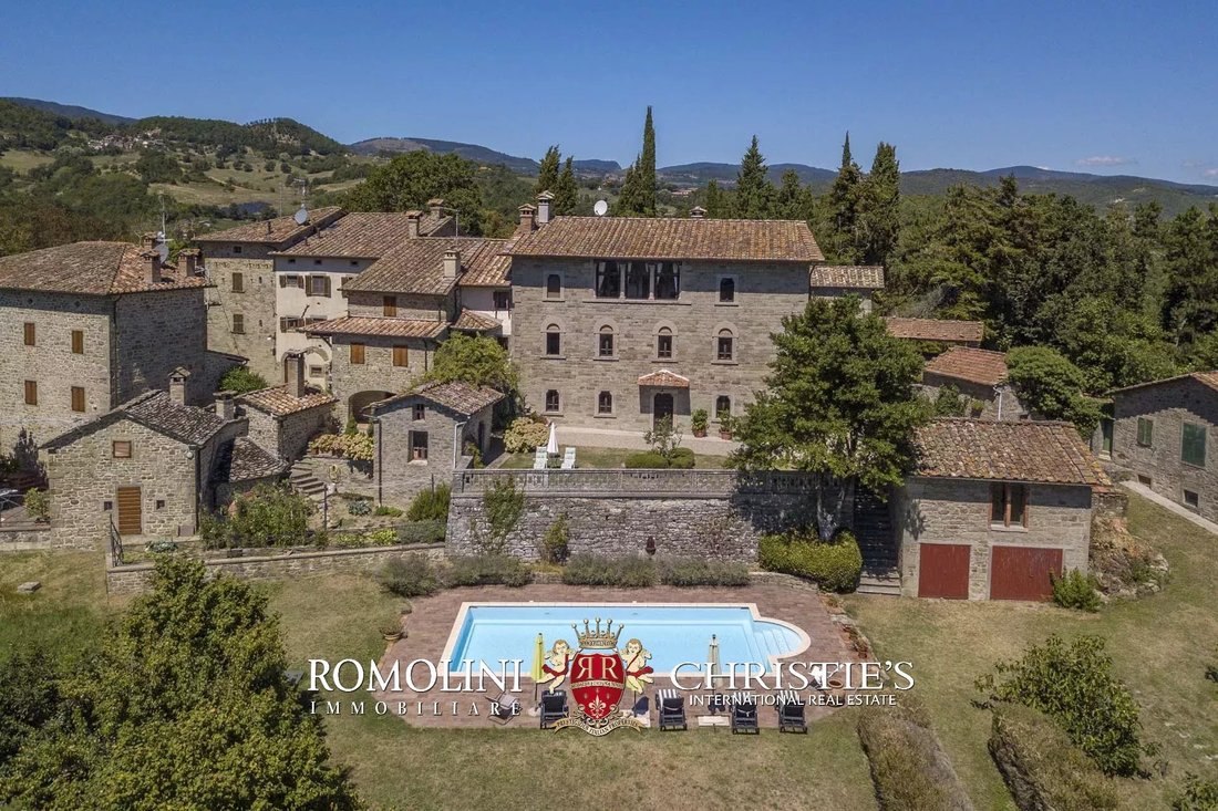 Casa en Caprese Michelangelo, Toscana, Italia 1 - 15663937