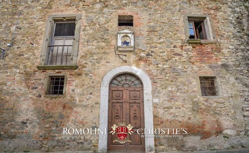 Castle for Sale in Montebenichi, Tuscany, Italy