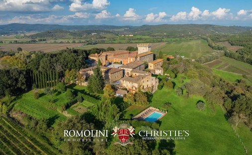 Schloss in Rapolano Terme, Toskana, Italien 1