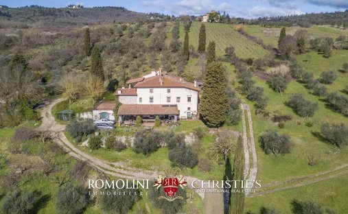 Tuscany| Historic Tuscan Castle With Land For Sale Near Florence