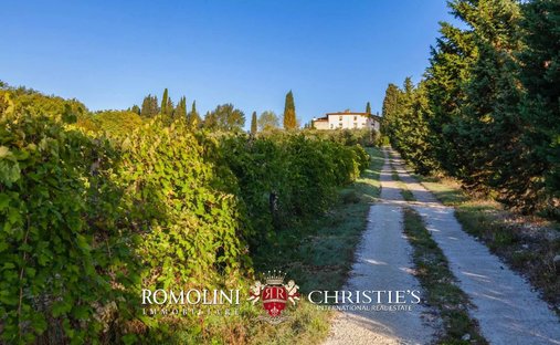 Tuscany| Historic Tuscan Castle With Land For Sale Near Florence