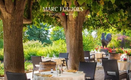 Castle for Sale in Sancerre, Centre-Val de Loire, France