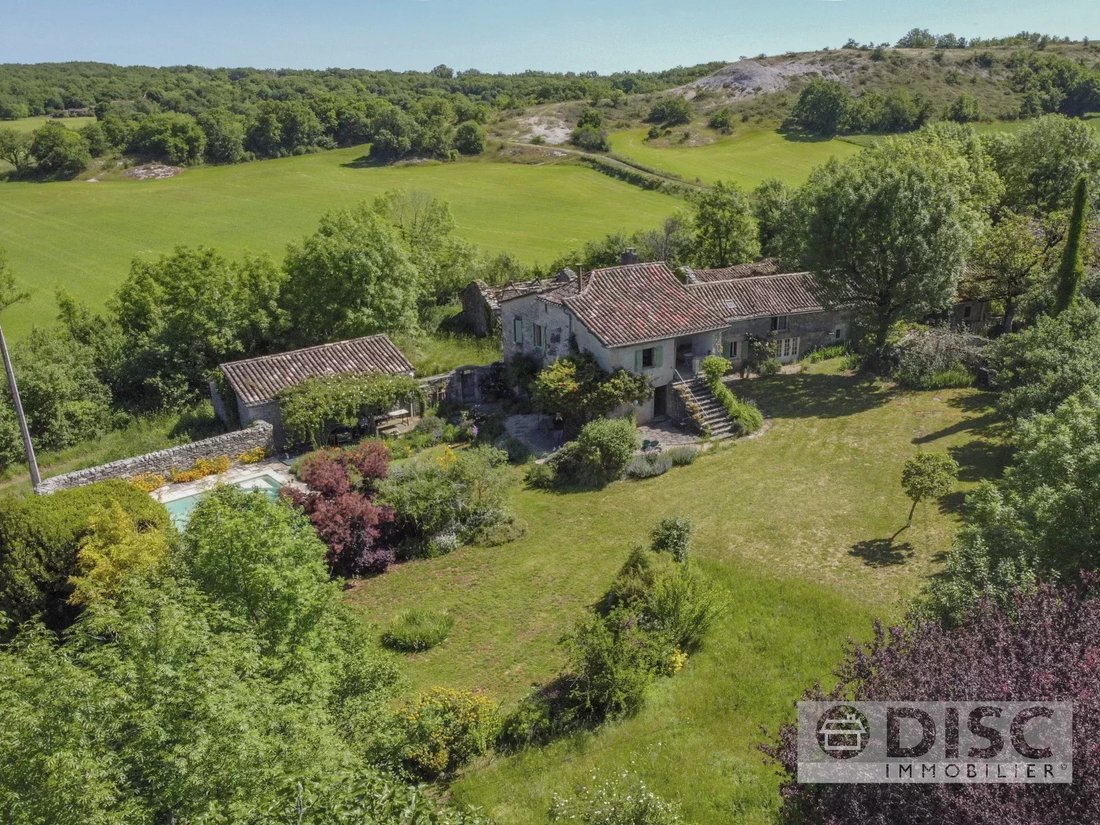 House in Caylus, Occitania, France 1 - 15664322