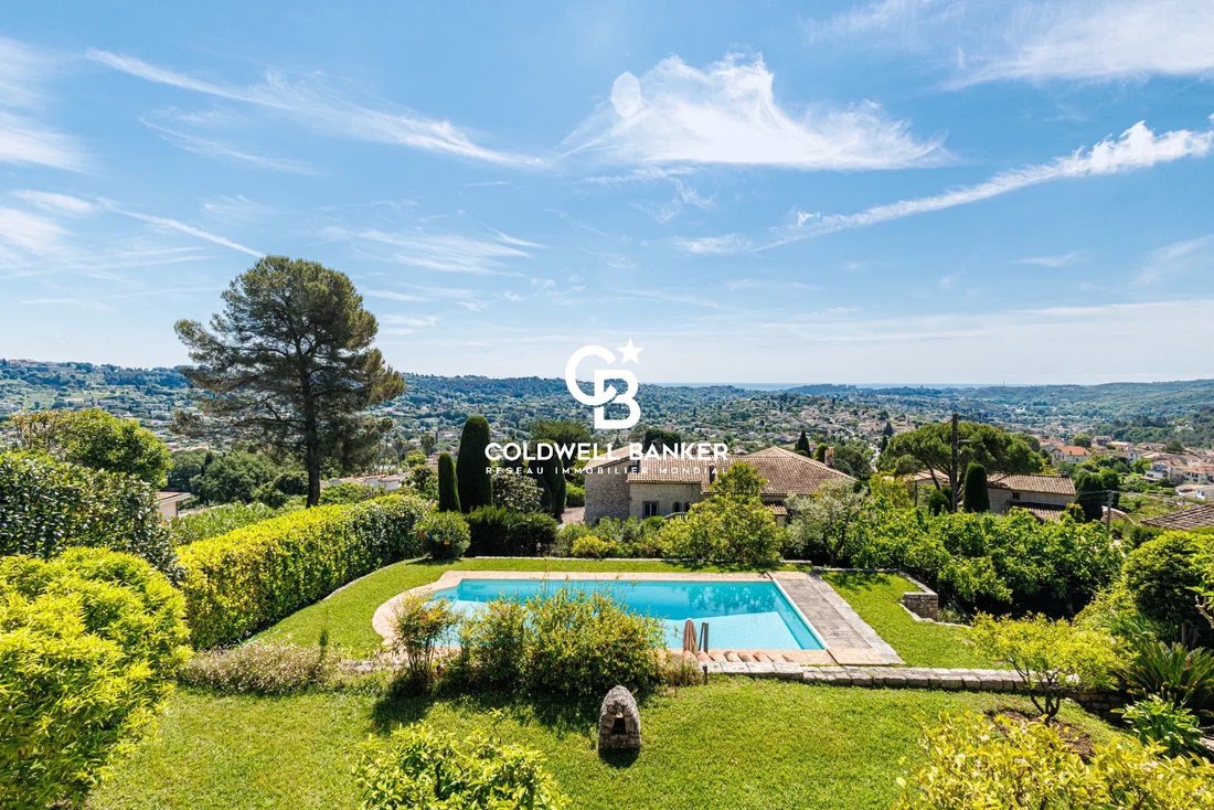 House in Quartiers Est les Salettes-Les Campons, La Colle-sur-Loup, France 1 - 15663815