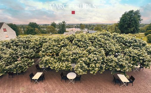 Castle for Sale in Sancerre, Centre-Val de Loire, France