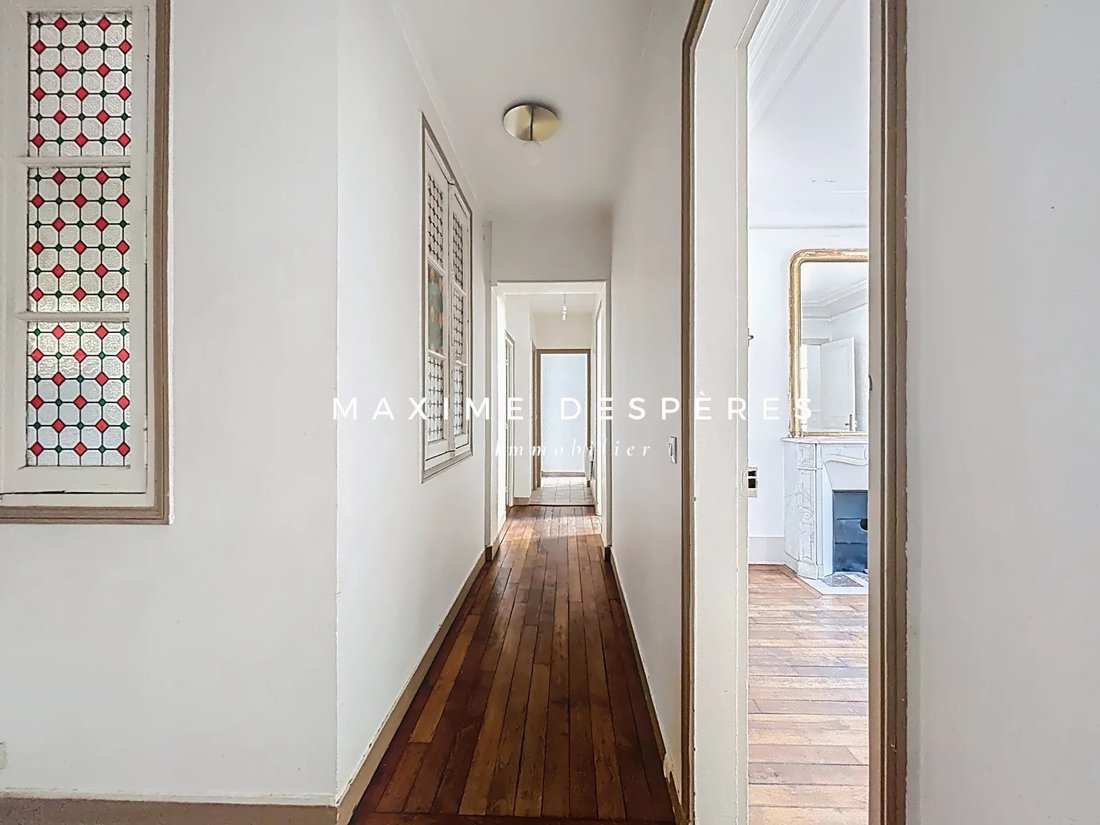 Apartment in Henri Barbusse, Levallois-Perret, France 5 - 15664309