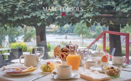 Castle for Sale in Sancerre, Centre-Val de Loire, France