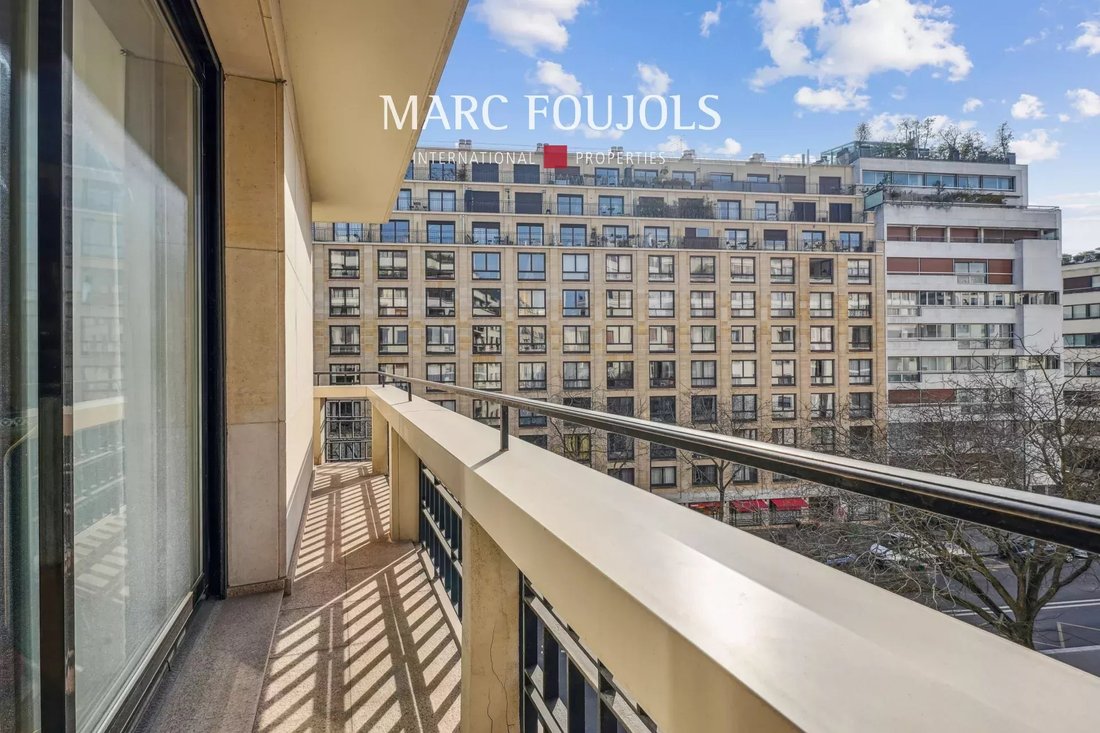 Apartment in Porte Dauphine, Paris 16e Arrondissement, Paris 4 - 15237303