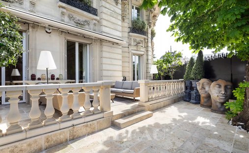Apartment in Porte Dauphine, Paris 16e Arrondissement, Paris 1