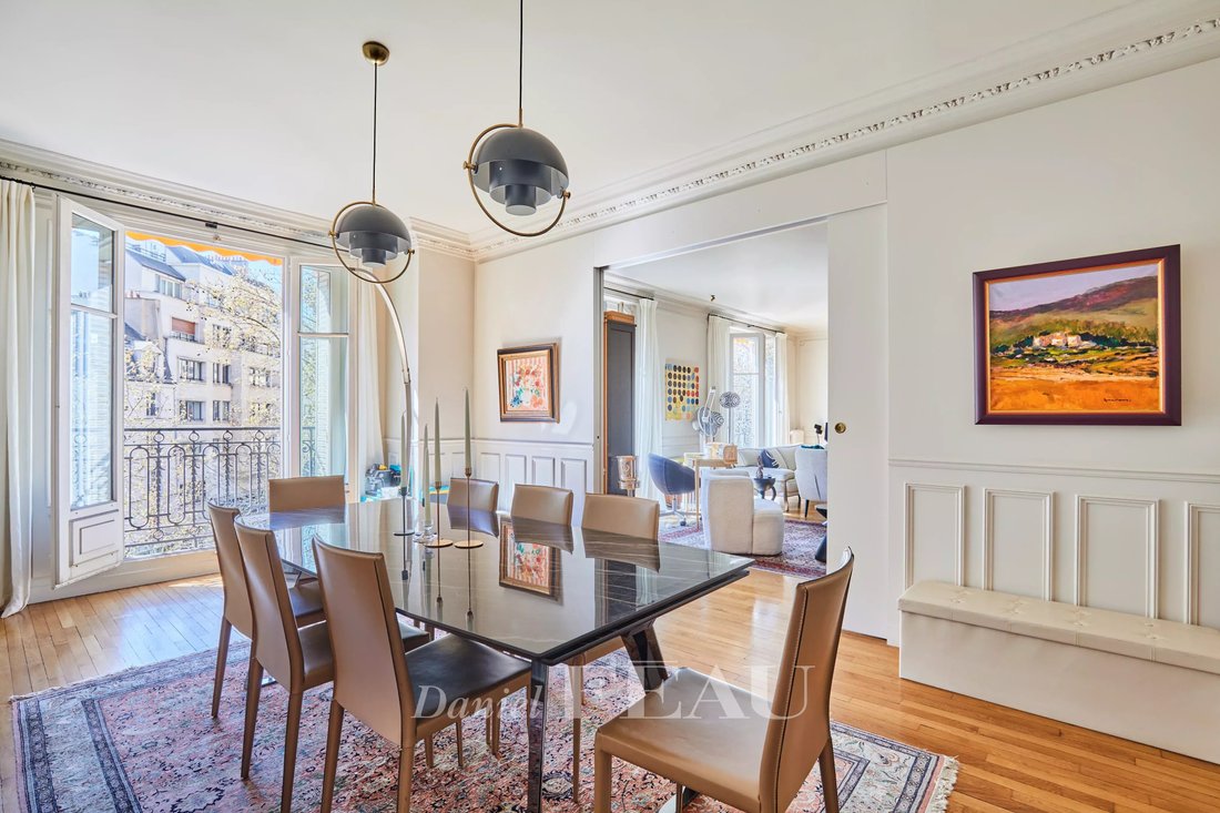 Apartment in Saint Thomas d'Aquin, Paris 7e Arrondissement, Paris 3 - 15664299