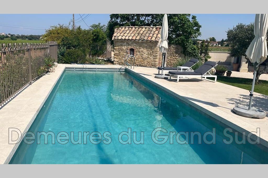 Villa in Châteauneuf-du-Pape, Provence-Alpes-Côte d'Azur, France 4 - 15664262