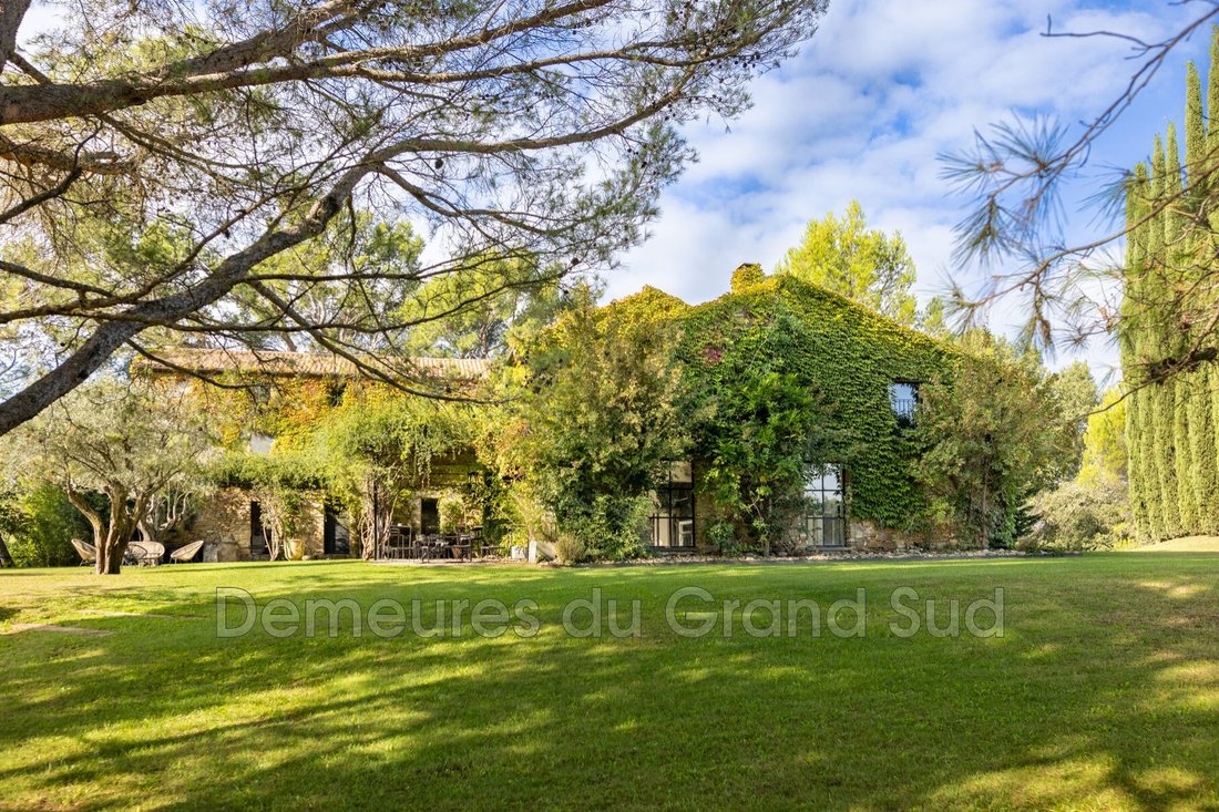 Villa in Loriol-du-Comtat, Provence-Alpes-Côte d'Azur, France 5 - 15664307