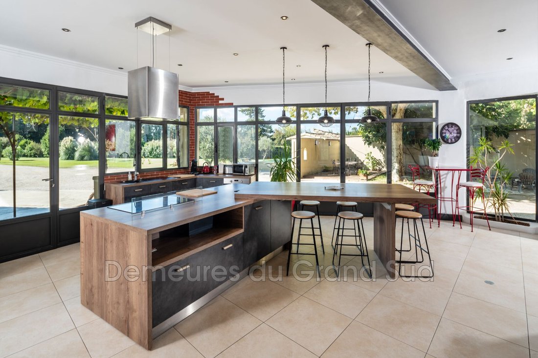 Villa in Secteur Nord, Pernes-les-Fontaines, France 2 - 15664407