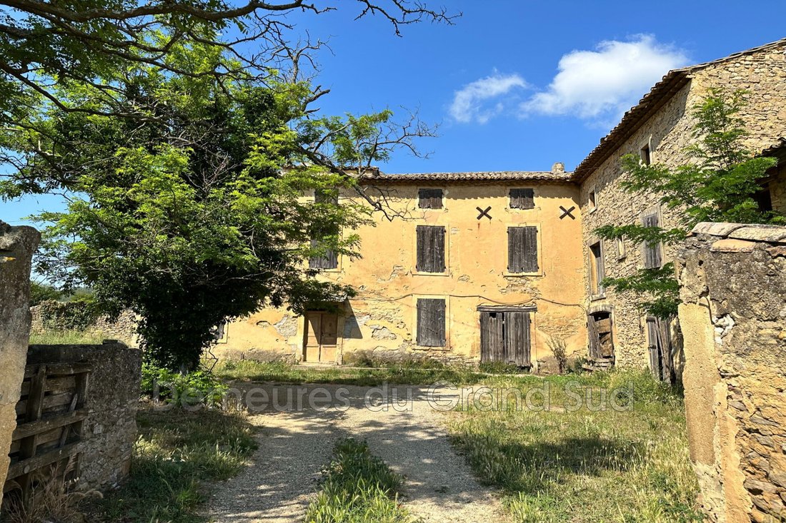 Villa in Centre Ville, Laudun-l'Ardoise, France 3 - 15664279