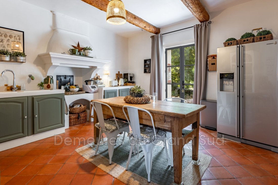 Villa in Mazan, Provence-Alpes-Côte d'Azur, France 5 - 15664238