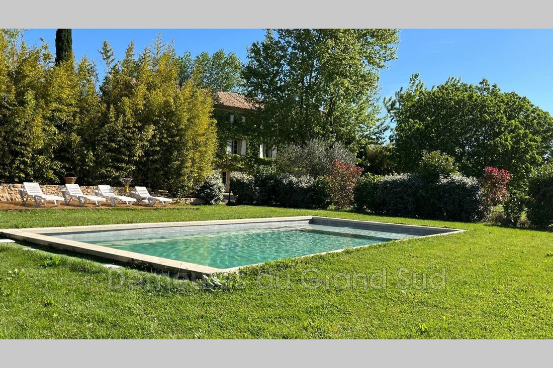 Villa in Orange, Provence-Alpes-Côte d'Azur, Frankreich 1 - 15664461