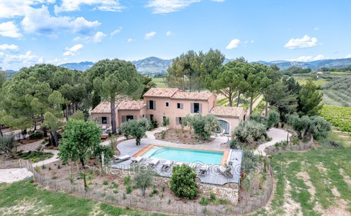 Villa in Beaumes-de-Venise, Provence-Alpes-Côte d'Azur, France 1