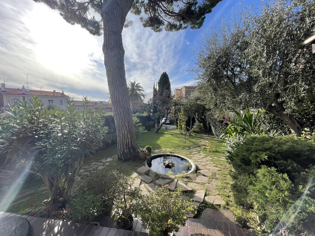 Villa in Maurice Jeanpierre, Le Cannet, France 3 - 15663933