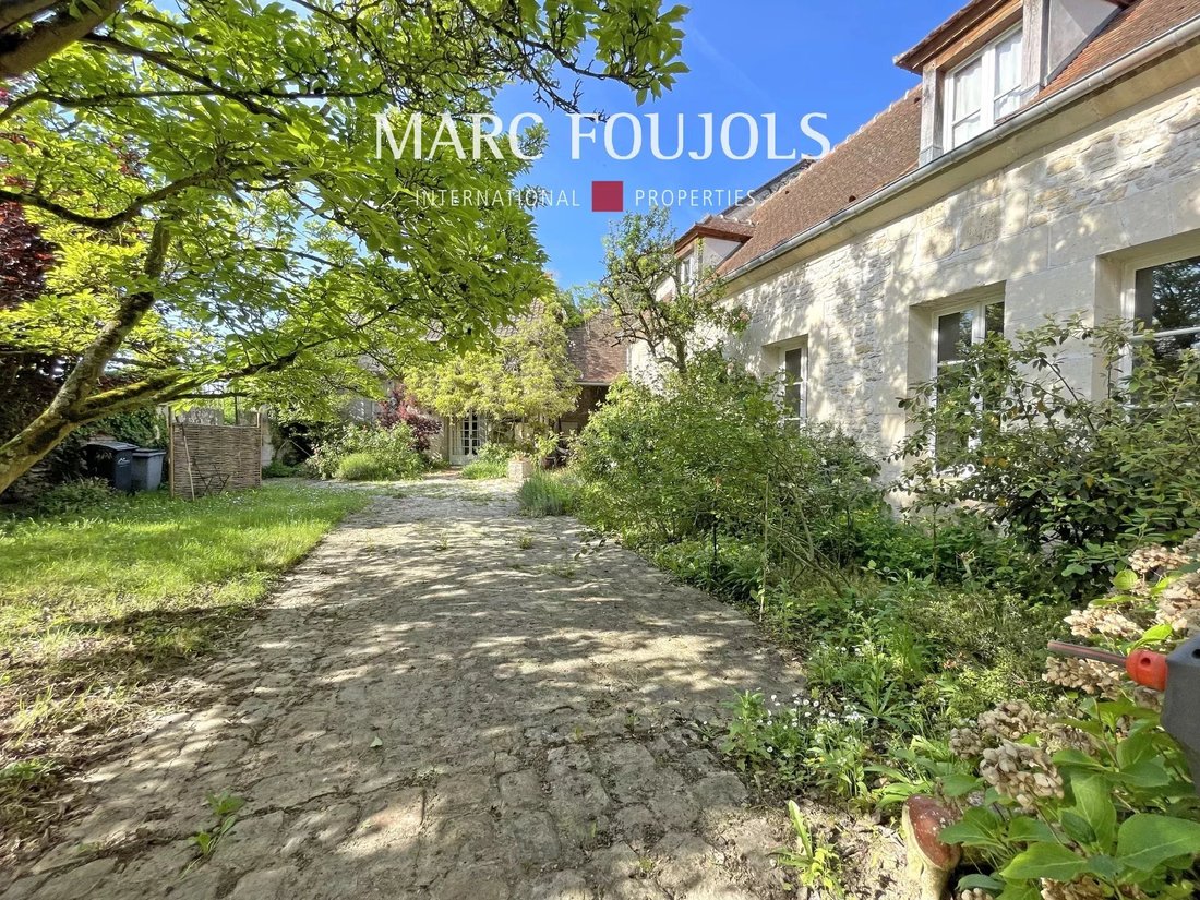 House in Senlis, Hauts-de-France, France 2 - 14910662