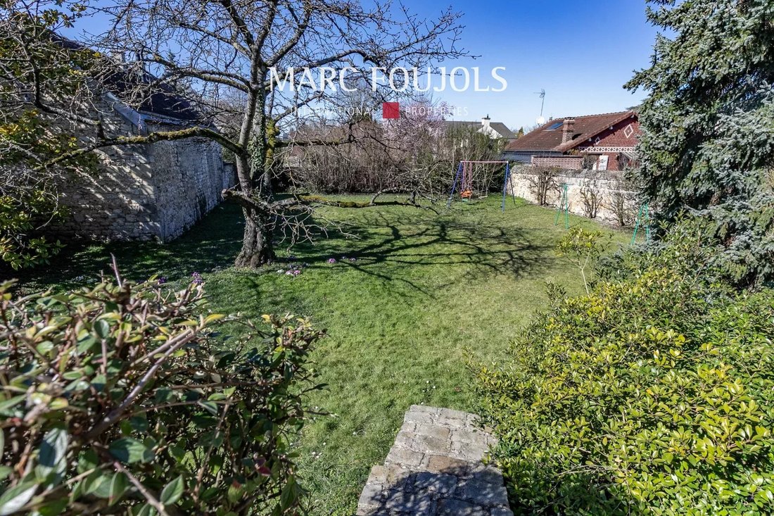 House in Compiegne, Hauts-de-France, France 3 - 15398597