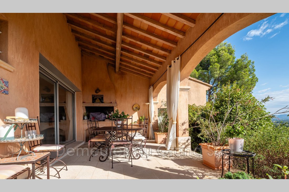 Villa in Saint-Hippolyte-le-Graveyron, Provence-Alpes-Côte d'Azur, France 4 - 15664414
