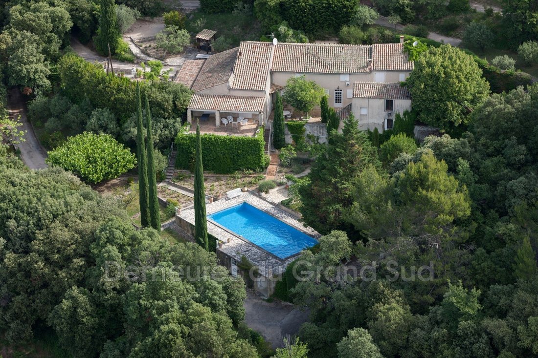 Villa in Gigondas, Provence-Alpes-Côte d'Azur, France 4 - 15664180