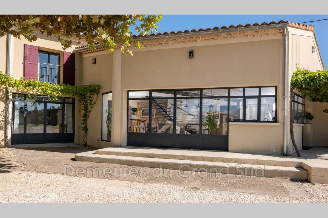 Villa in Secteur Nord, Pernes-les-Fontaines, France 3 - 15664407