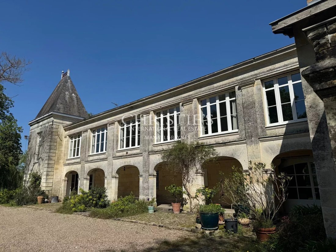 House in Fronsac, Nouvelle-Aquitaine, France 4 - 15664446