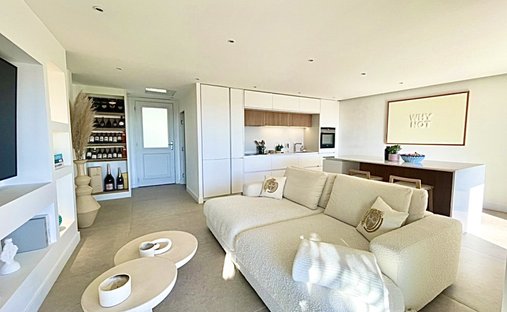 Apartment in Maurice Jeanpierre, Le Cannet, France 1