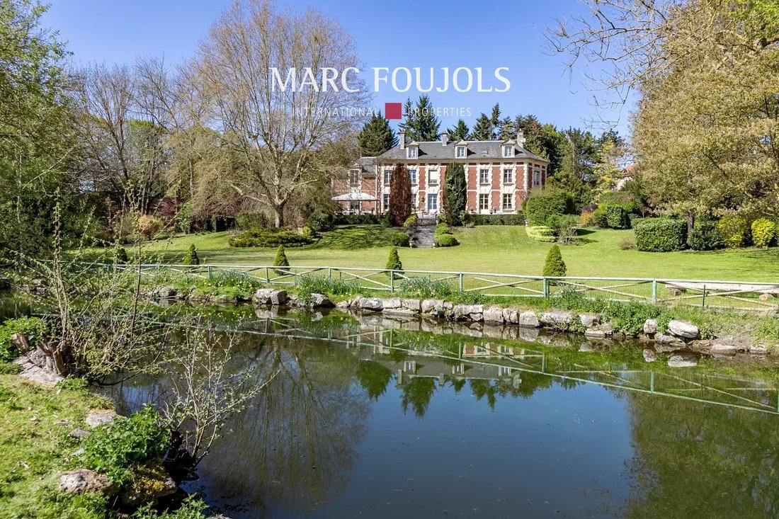 Estate in Chantilly, Hauts-de-France, France 4 - 15481024