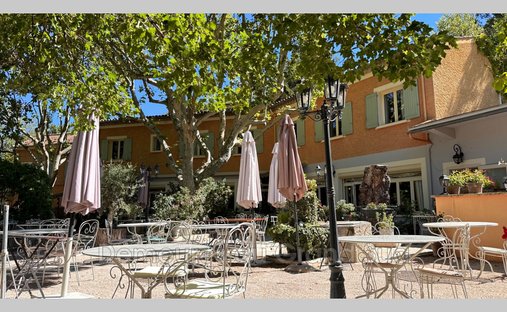 Villa in Gigondas, Provence-Alpes-Côte d'Azur, France 1