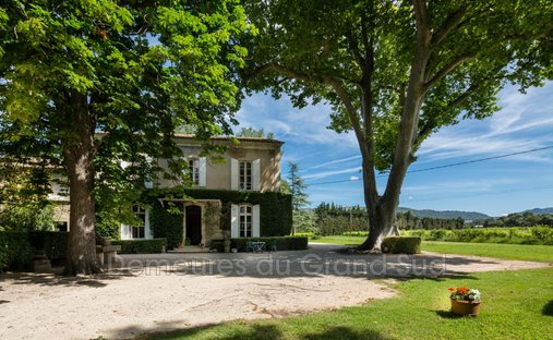 Villa in Gigondas, Provence-Alpes-Côte d'Azur, France 1