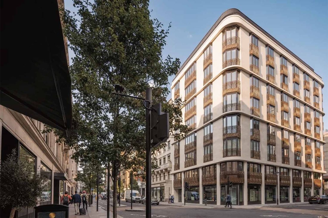 Apartment in Fitzrovia, Camden, England 1 - 15666739