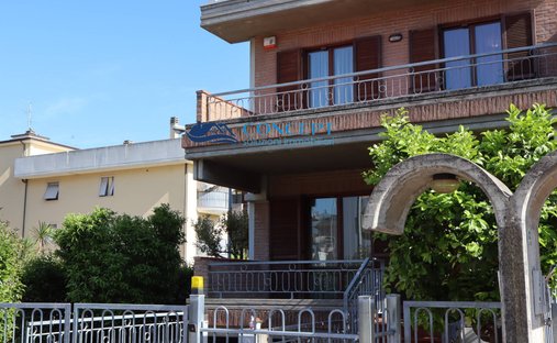 Villa a Porto d'Ascoli, San Benedetto del Tronto, Marche 1