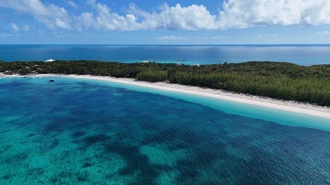 Land in Nassau, New Providence, The Bahamas 1 - 10233383