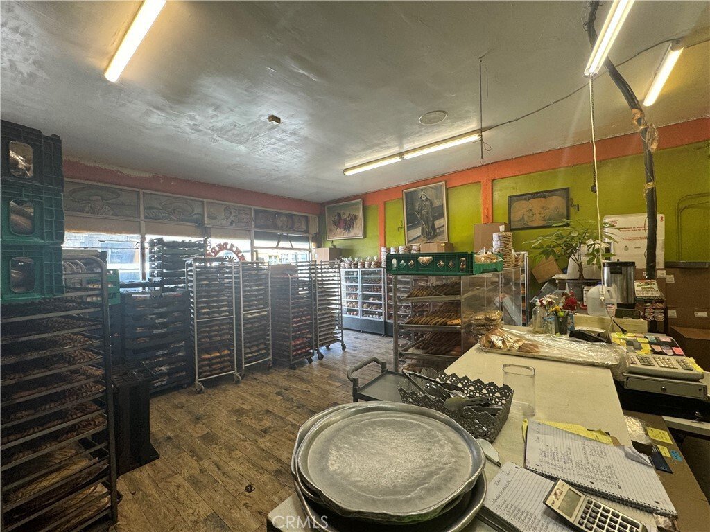 Apartment in Bell, California, United States 2 - 15666527
