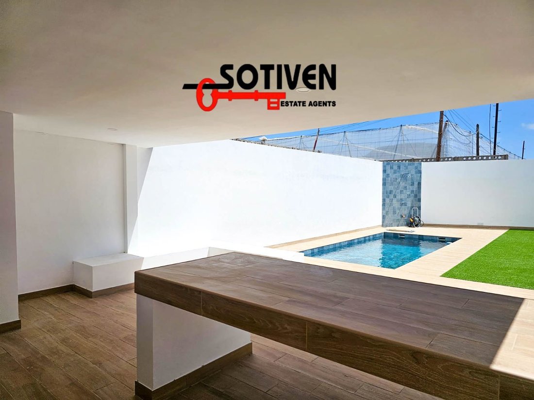Chalet in San Miguel de Abona, Canary Islands, Spain 1 - 15665361