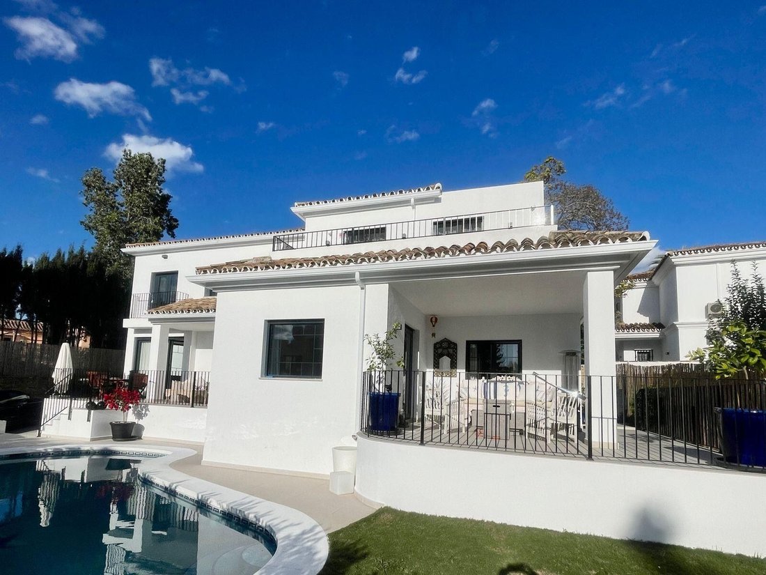 Villa in Guadalmina Alta, San Pedro de Alcantara, Spain 3 - 15664832