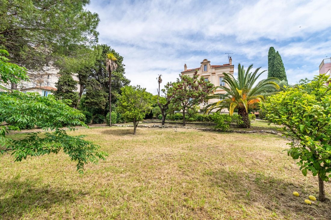Villa in Cannes, Provence-Alpes-Côte d'Azur, France 3 - 15664619