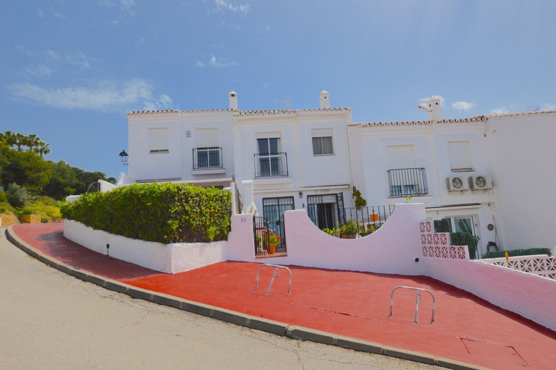 Townhouse in Marbella, Andalusia, Spain 2 - 15665302