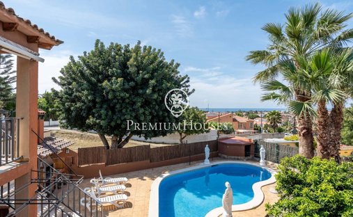 Castle for Sale in Creixell, Catalonia, Spain