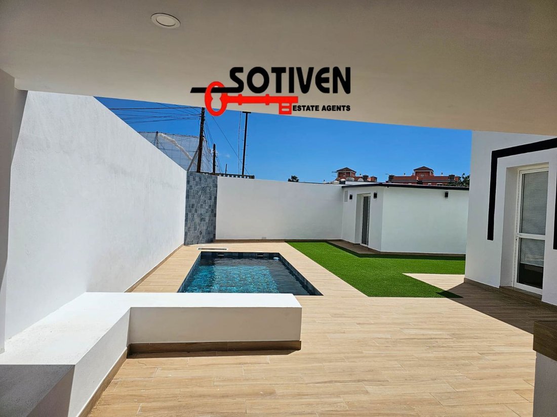Chalet in San Miguel de Abona, Canary Islands, Spain 5 - 15665361