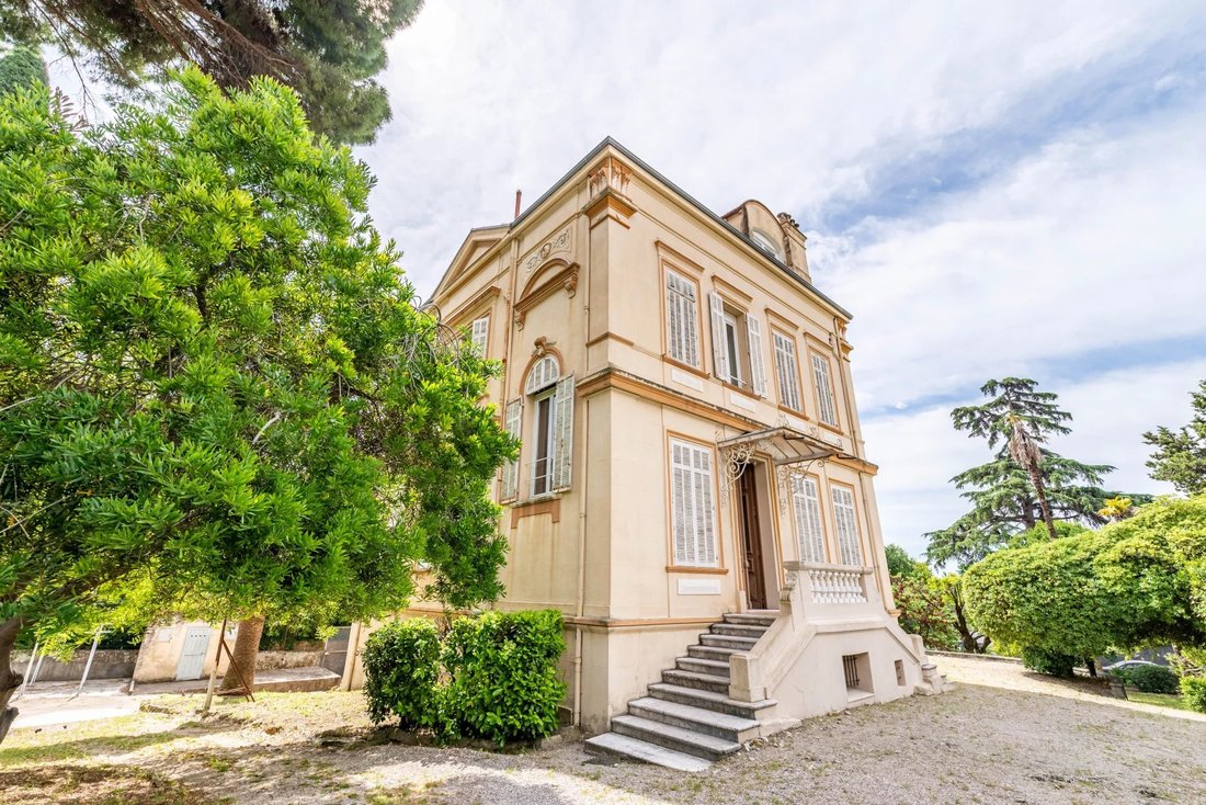 Villa in Cannes, Provence-Alpes-Côte d'Azur, France 1 - 15664619