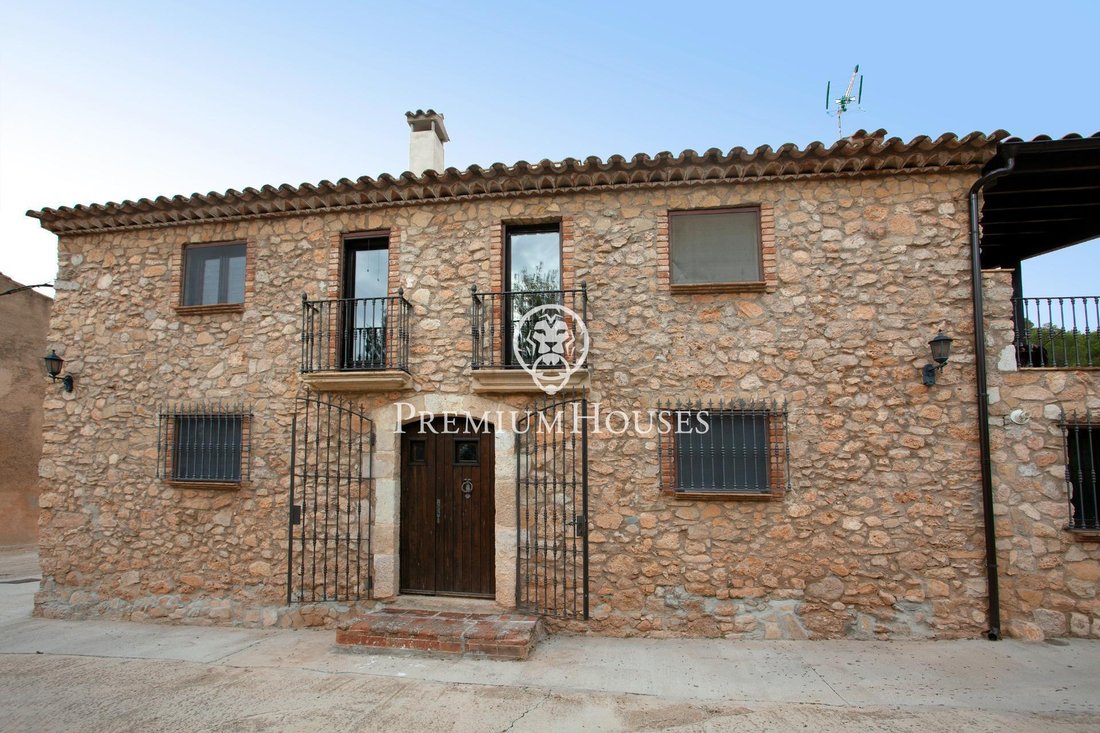 House in Montblanc, Catalonia, Spain 2 - 15667452
