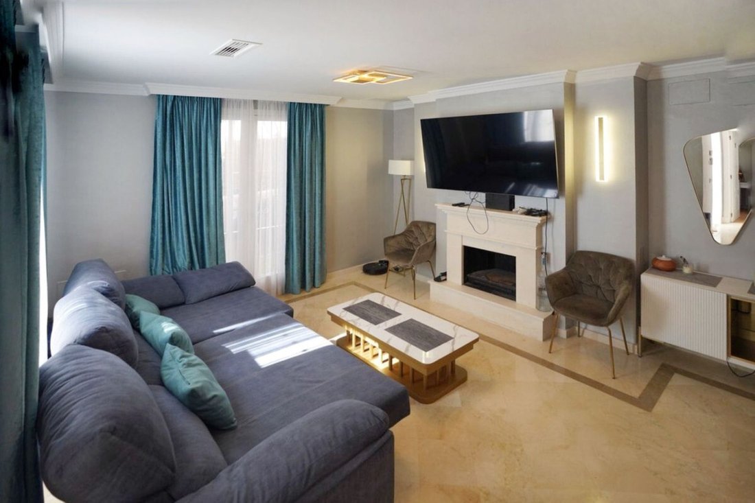 Townhouse in Nueva Andalucia, Marbella, Spain 3 - 15665509